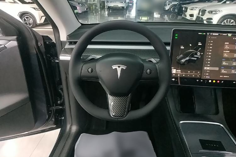 Used Tesla Model Y 2024 Rear-Wheel-Drive Version Steering Wheel
