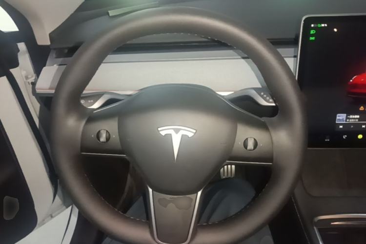 Used Tesla Model Y 2024 Rear-Wheel-Drive Version Steering Wheel