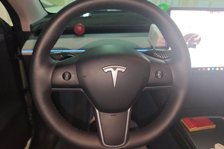 Used Tesla Model Y 2024 Rear-Wheel-Drive Version Steering Wheel