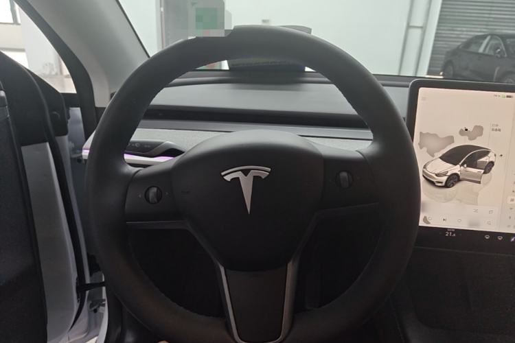 Used Tesla Model Y 2024 Rear-Wheel-Drive Version Steering Wheel