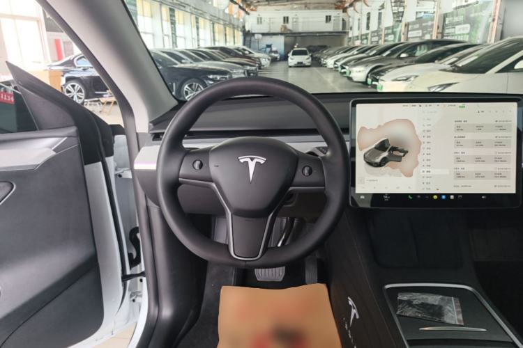 Used Tesla Model Y 2024 Long-Range All-Wheel-Drive Version Steering Wheel