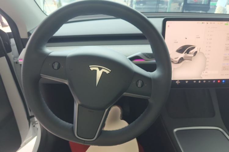 Used Tesla Model Y 2024 Rear-Wheel-Drive Version Steering Wheel