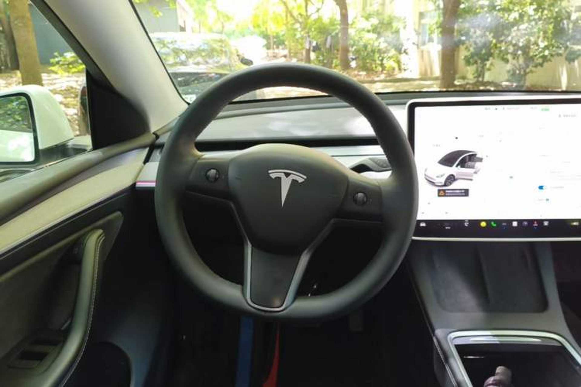 Used Tesla Model Y 2024 Rear-Wheel-Drive Version Steering Wheel