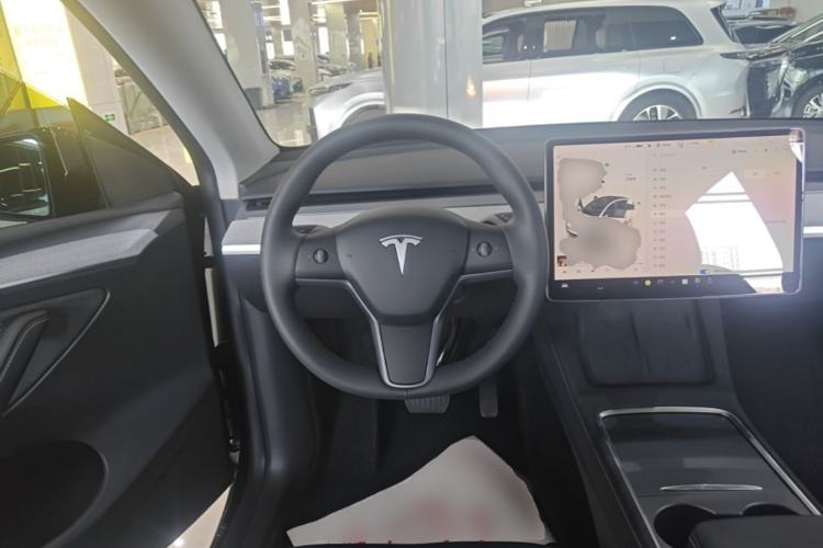 Used Tesla Model Y 2024 Rear-Wheel-Drive Version Steering Wheel