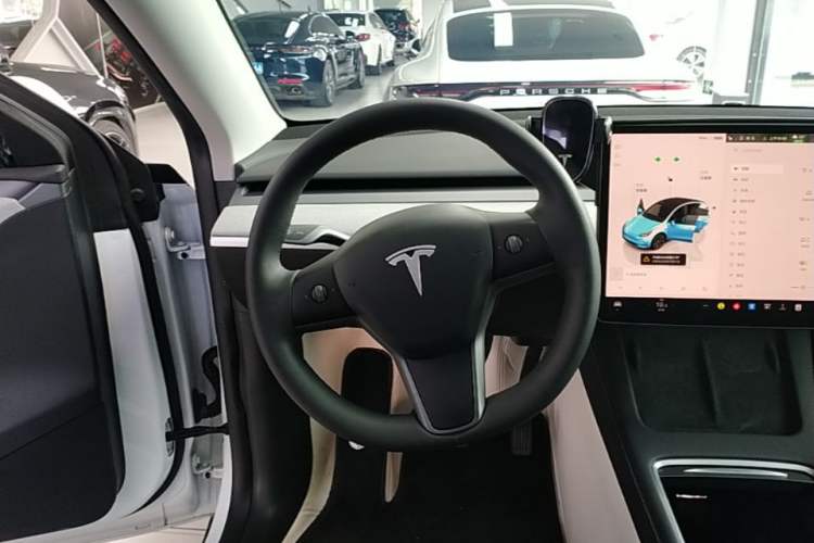 Used Tesla Model Y 2024 Rear-Wheel-Drive Version Steering Wheel