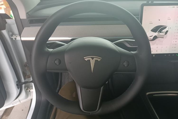 Used Tesla Model Y 2024 Rear-Wheel-Drive Version Steering Wheel