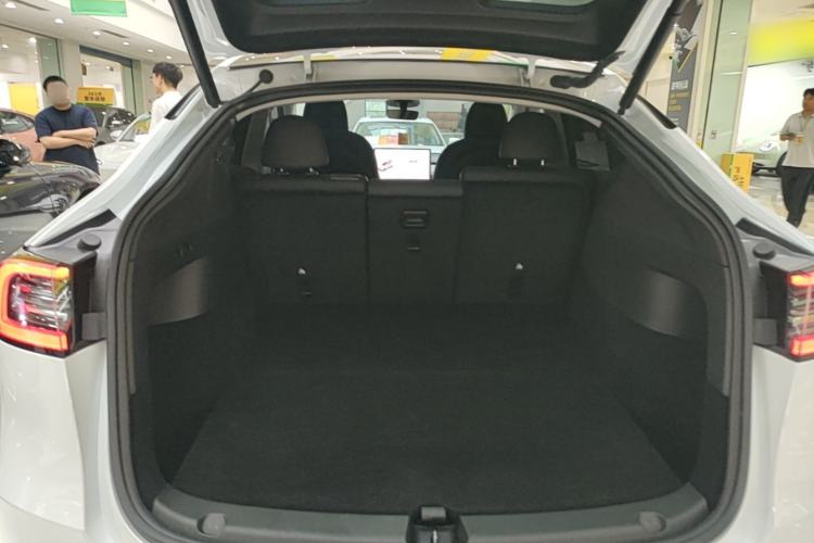Used Tesla Model Y 2024 Rear-Wheel-Drive Version Trunk