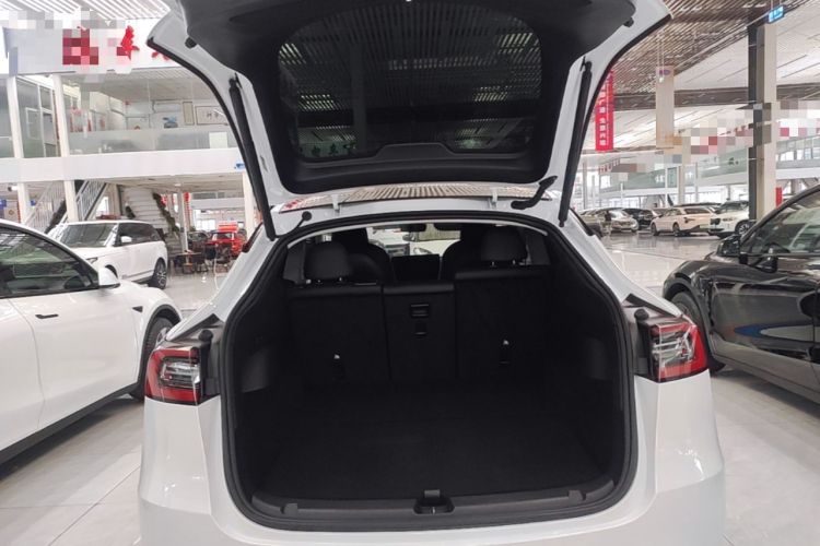 Used Tesla Model Y 2024 Rear-Wheel-Drive Version Trunk