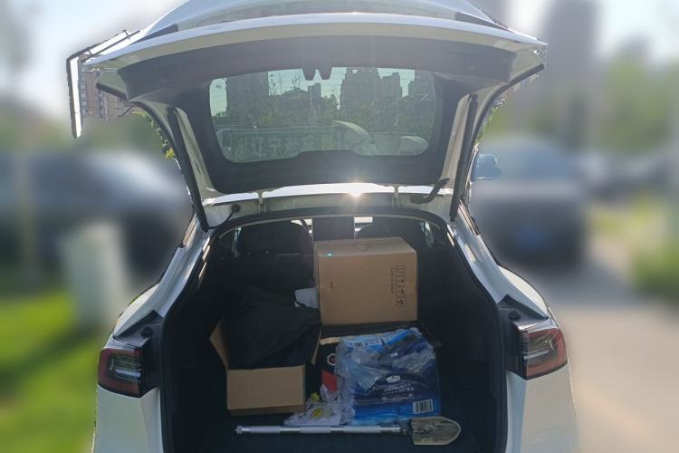 Used Tesla Model Y 2024 Rear-Wheel-Drive Version Trunk