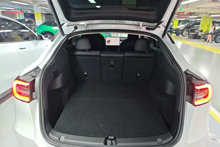 Used Tesla Model Y 2024 Rear-Wheel-Drive Version Trunk