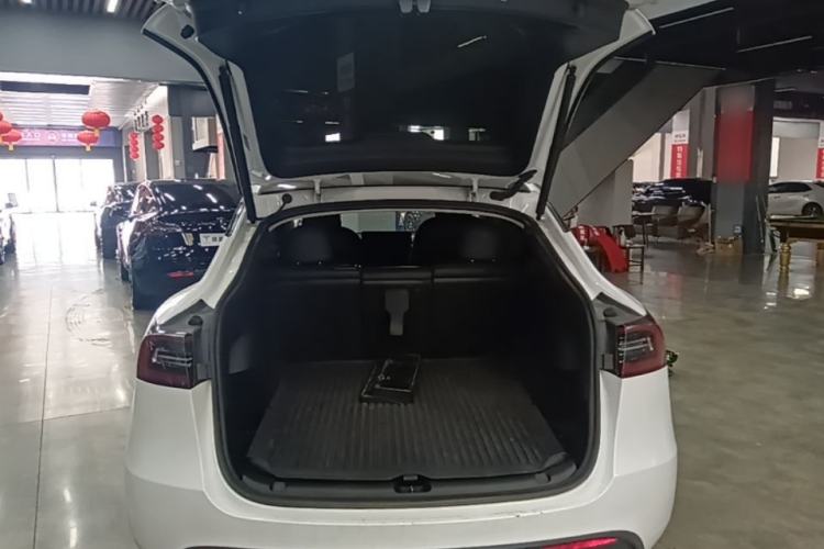 Used Tesla Model Y 2024 Rear-Wheel-Drive Version Trunk