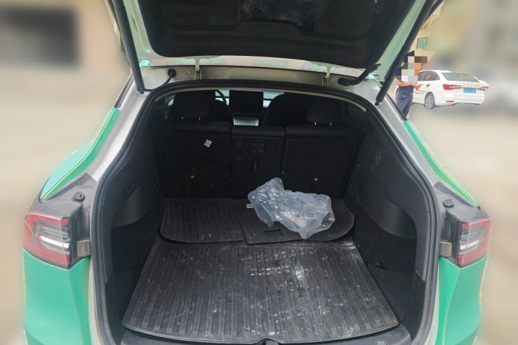 Used Tesla Model Y 2024 Rear-Wheel-Drive Version Trunk
