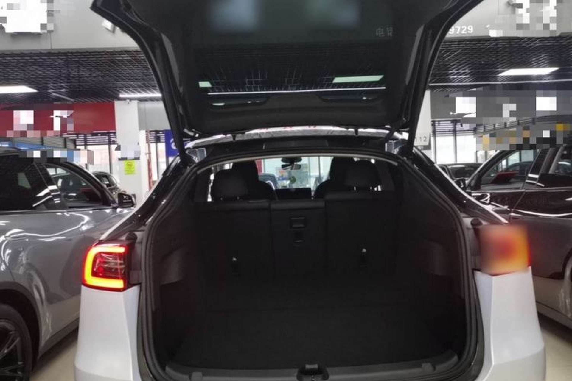 Used Tesla Model Y 2024 Rear-Wheel-Drive Version Trunk