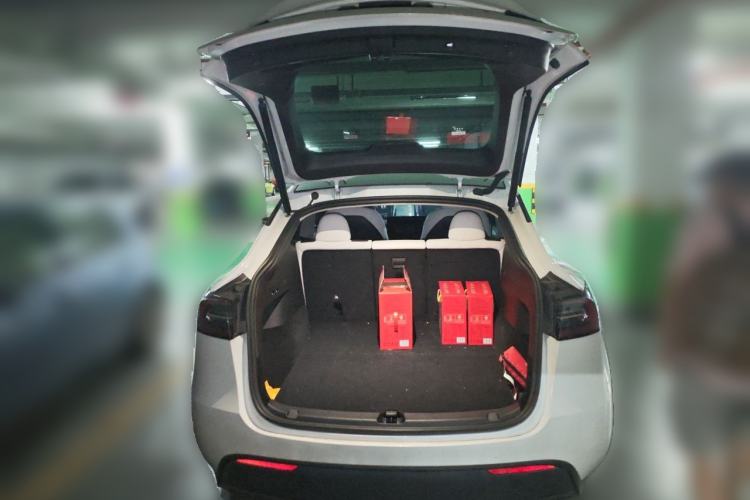 Used Tesla Model Y 2024 Rear-Wheel-Drive Version Trunk