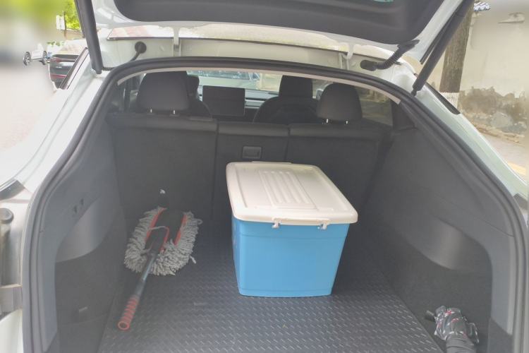 Used Tesla Model Y 2024 Rear-Wheel-Drive Version Trunk