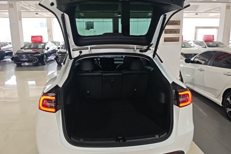 Used Tesla Model Y 2024 Rear-Wheel-Drive Version Trunk