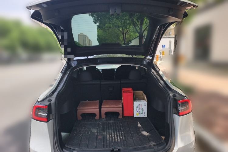Used Tesla Model Y 2024 Rear-Wheel-Drive Version Trunk