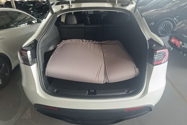 Used Tesla Model Y 2024 Rear-Wheel-Drive Version Trunk