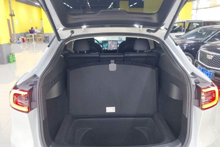 Used Tesla Model Y 2024 Rear-Wheel-Drive Version Trunk