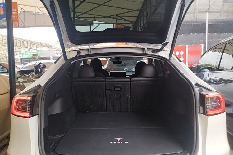 Used Tesla Model Y 2024 Rear-Wheel-Drive Version Trunk