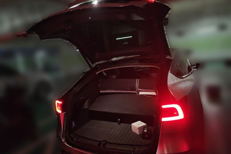 Used Tesla Model Y 2024 Long-Range All-Wheel-Drive Version Trunk