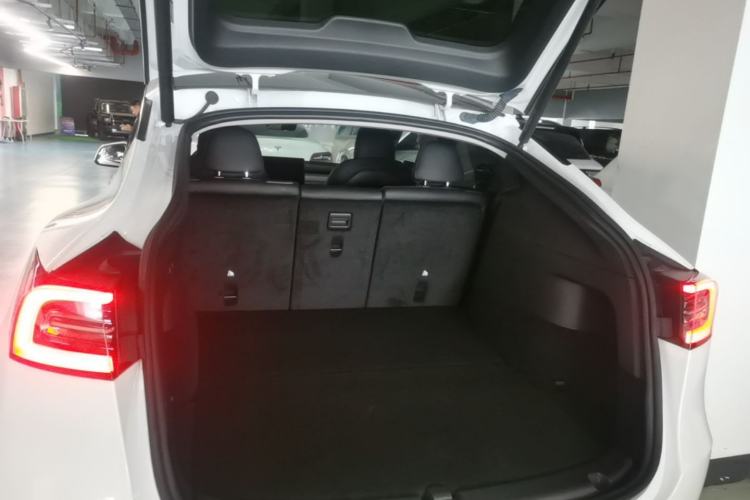 Used Tesla Model Y 2024 Rear-Wheel-Drive Version Trunk