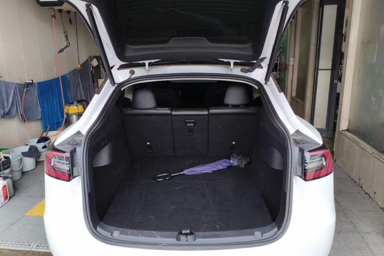 Used Tesla Model Y 2024 Rear-Wheel-Drive Version Trunk