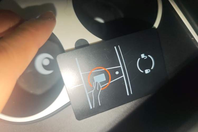 Used Tesla Model Y 2024 Rear-Wheel-Drive Version Vehicle Key