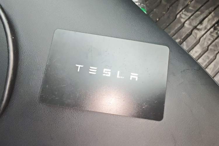 Used Tesla Model Y 2024 Rear-Wheel-Drive Version Vehicle Key