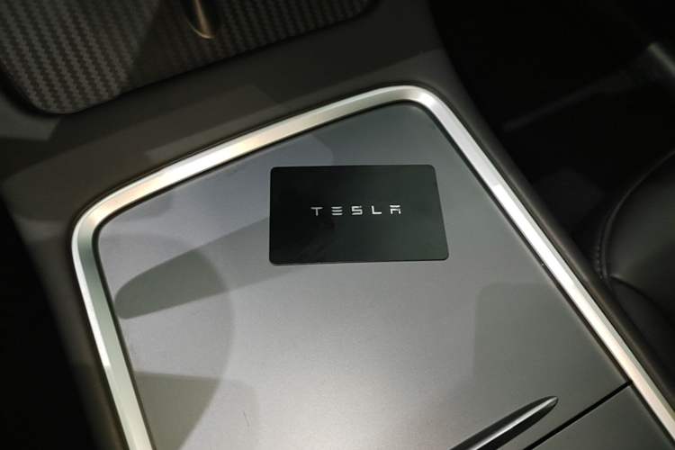 Used Tesla Model Y 2024 Rear-Wheel-Drive Version Vehicle Key