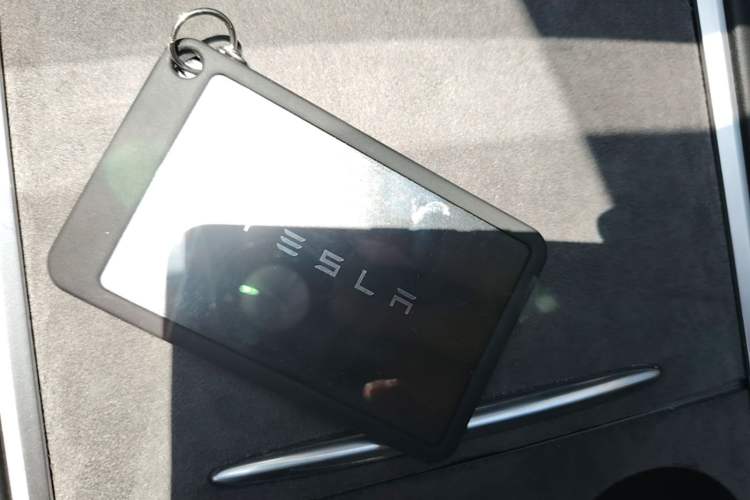 Used Tesla Model Y 2024 Rear-Wheel-Drive Version Vehicle Key
