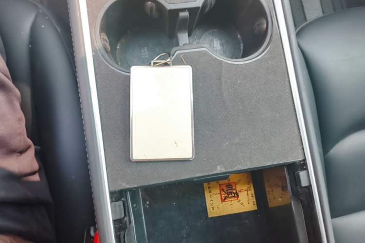 Used Tesla Model Y 2024 Rear-Wheel-Drive Version Vehicle Key