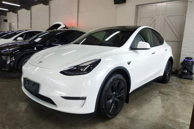 Used Tesla Model Y 2024 Long-Range All-Wheel-Drive Version