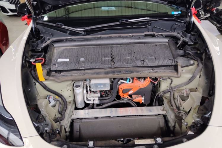 Used Tesla Model Y 2024 Rear-Wheel-Drive Version Engine Bay