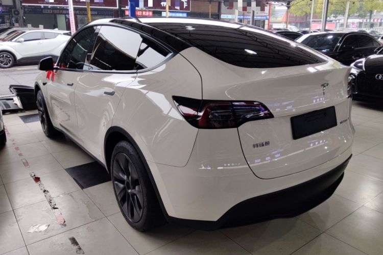 Used Tesla Model Y 2024 Rear-Wheel-Drive Version Exterior 3