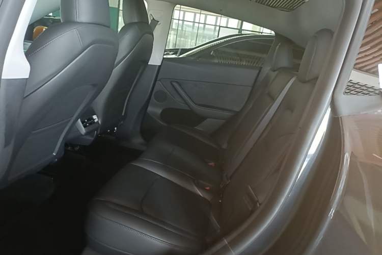 Used Tesla Model Y 2024 Rear-Wheel-Drive Version Left Rear Seat