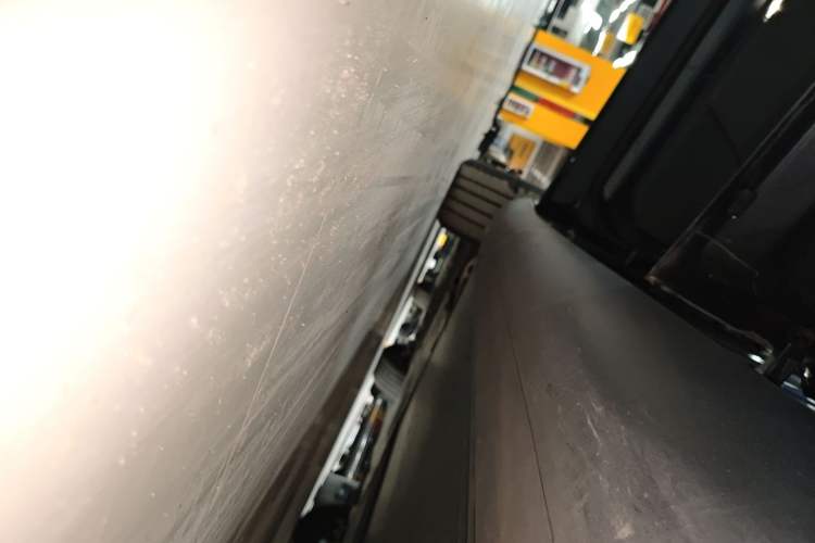 Used Tesla Model Y 2024 Rear-Wheel-Drive Version Left Side Sill