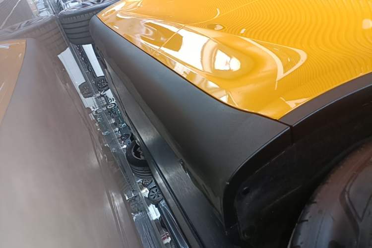 Used Tesla Model Y 2024 Rear-Wheel-Drive Version Left Side Sill