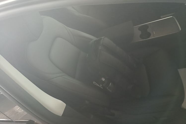 Used Tesla Model Y 2024 Rear-Wheel-Drive Version Right Front Seat