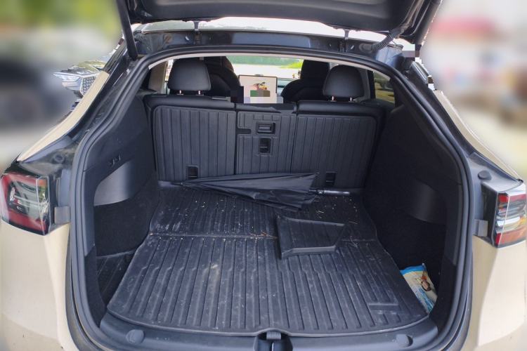 Used Tesla Model Y 2024 Rear-Wheel-Drive Version Trunk