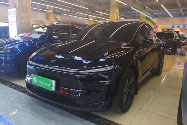 Used Tesla Model Y 2025 Rear-Wheel-Drive Version