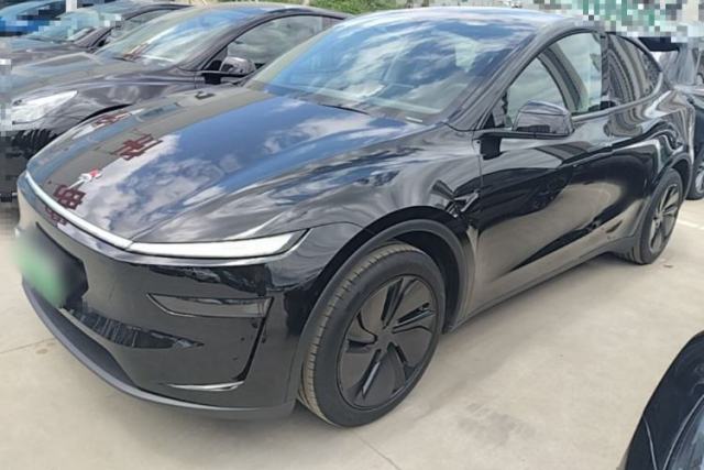Used Tesla Model Y 2025 Rear-Wheel-Drive Version