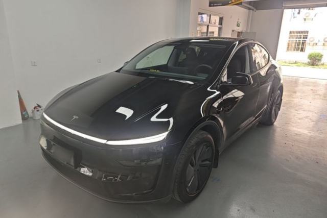 Used Tesla Model Y 2025 Rear-Wheel-Drive Version