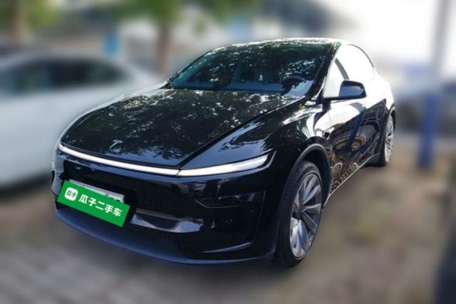 Tesla Model Y 2025 Long-Range All-Wheel Drive First Edition d’occasion