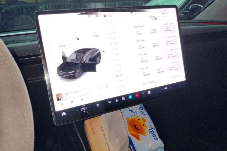 Used Tesla Model Y 2025 Updated Version Long-Range All-Wheel Drive Audio And AC Panel