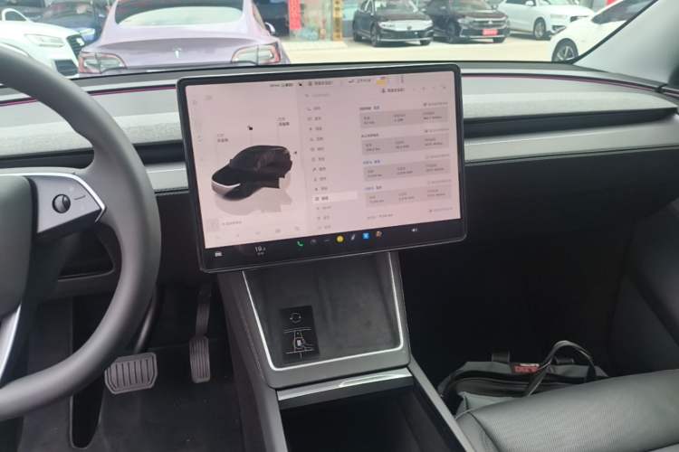 Used Tesla Model Y 2025 Rear-Wheel-Drive Version Audio And AC Panel