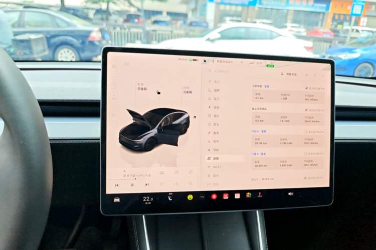 Used Tesla Model Y 2025 Rear-Wheel Drive First Edition Audio And AC Panel