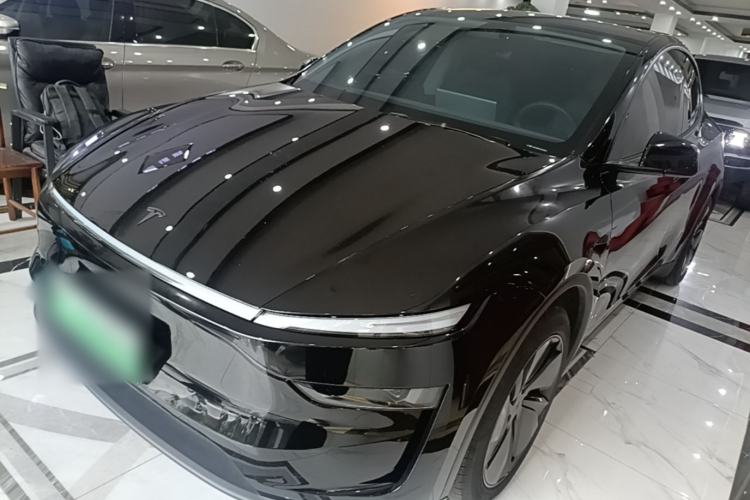 Tesla Model Y 2025 Rear-Wheel-Drive Version