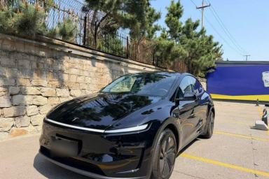Used Tesla Model Y 2025 Rear-Wheel-Drive Version