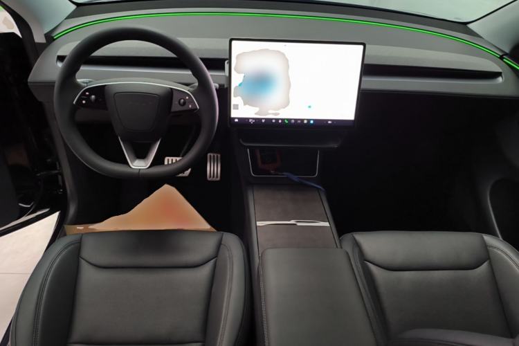Used Tesla Model Y 2025 Rear-Wheel-Drive Version Center Console